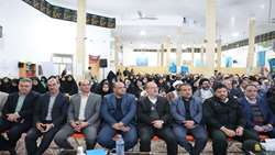 دیدار مردمی معاون رئیس جمهور در امور توسعه روستایی و مناطق محروم کشور در اسدیه با حضور استاندار و رئیس سازمان جهادکشاورزی 