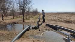 بازدید و پایش طرح‌های نوین آبیاری روستای شاهرخت در شهرستان زیرکوه