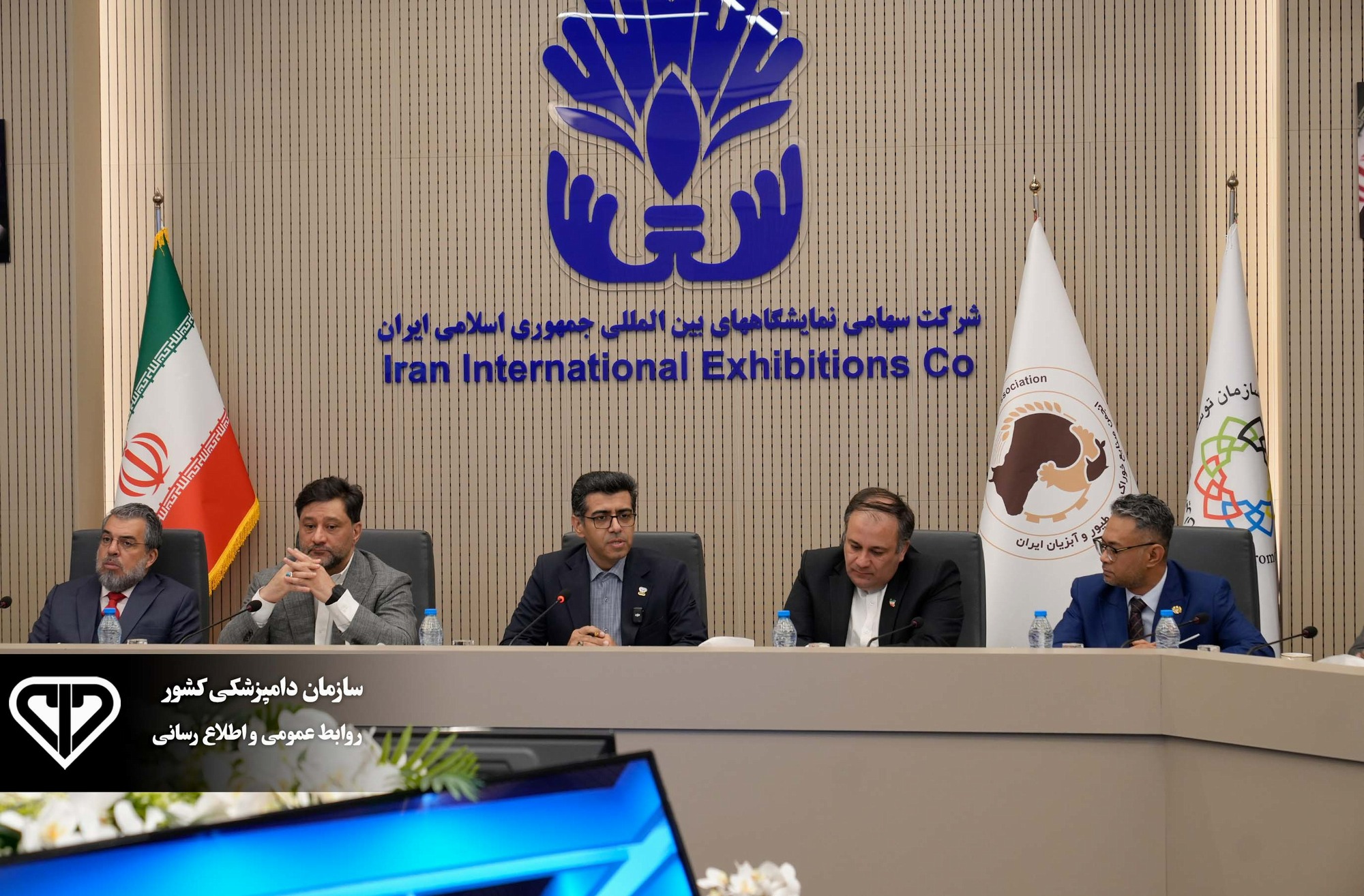 میزبانی معاون وزیر و رییس سازمان دامپزشکی کشور از سفرای 20 کشور در نمایشگاه تخصصی کشاورزی